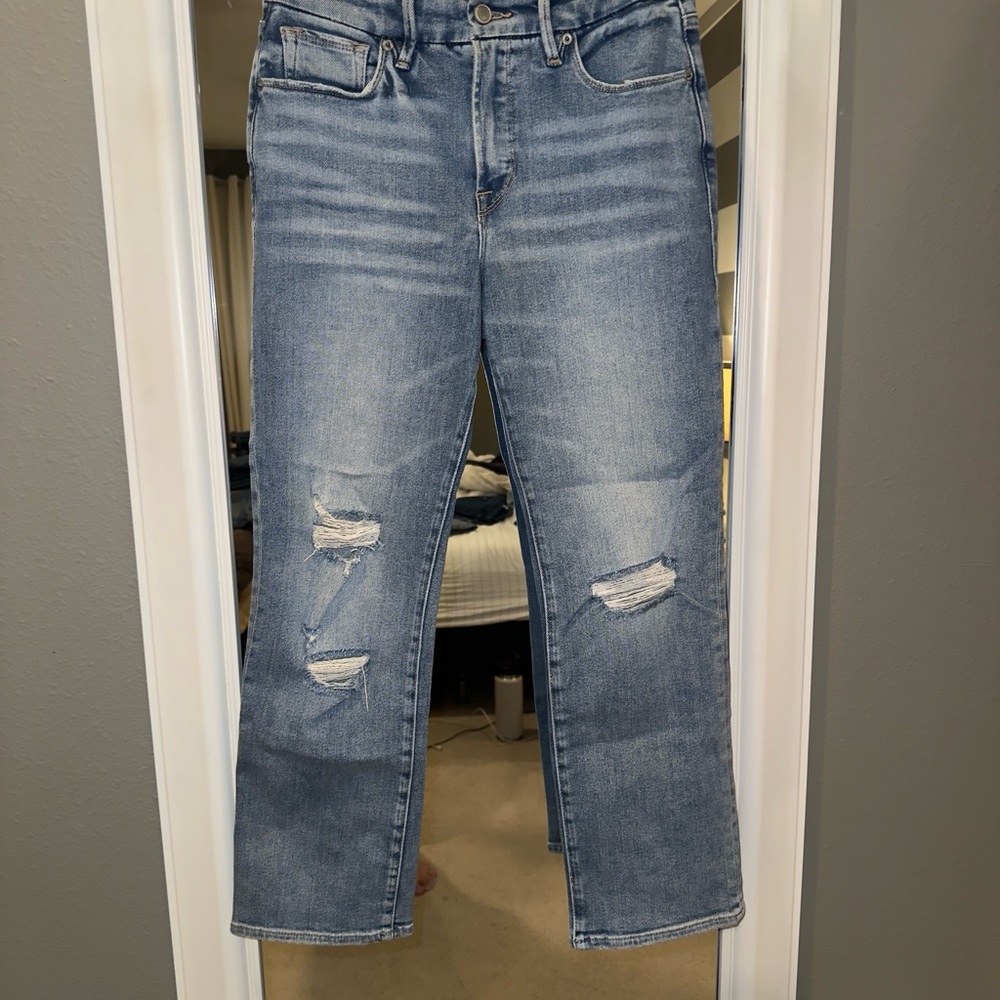 Good American Distressed Ankle Cropped Jeans
